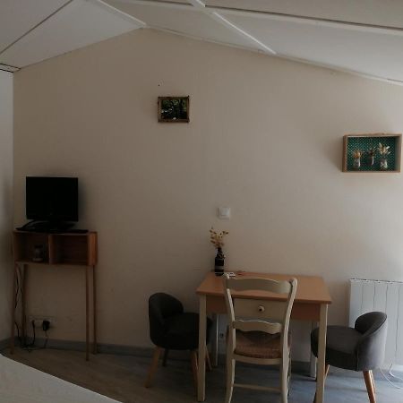 Chambres D'Hotes "La Source" Mareuil-sur-Lay Zewnętrze zdjęcie